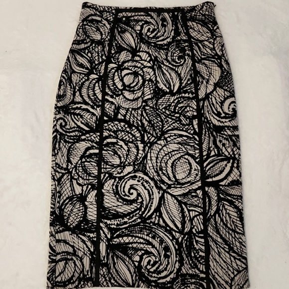 Worthington‎ Button Detail Bodycon Pencil Skirt Women's Size 8 - Picture 1 of 8